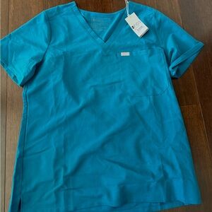 Figs Women’s Pacific Blue Catarina One-Pocket Scrub Top